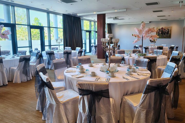 Ballroom/Hall 40 of 53