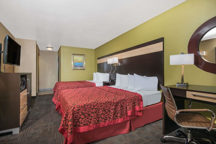 Room 29 of 60