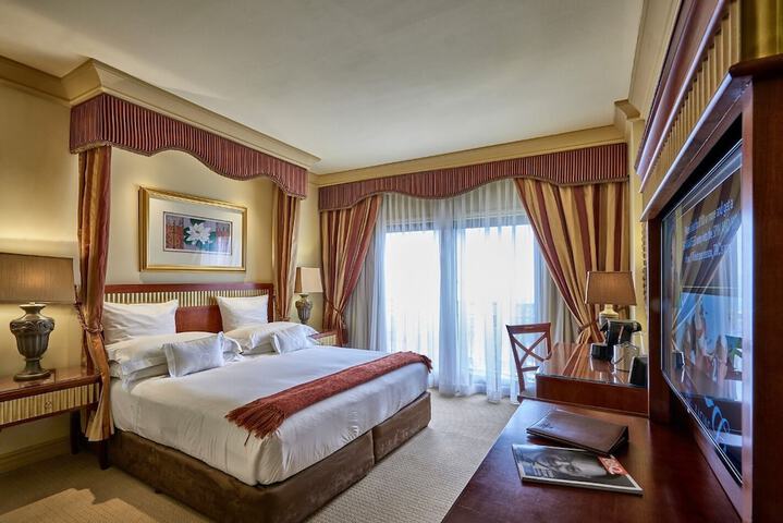 Room 29 of 95
