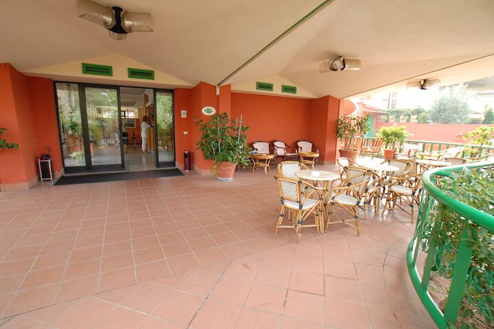 Hotel 65 of 73