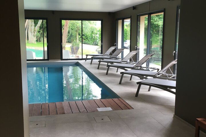 Pool 31 of 39