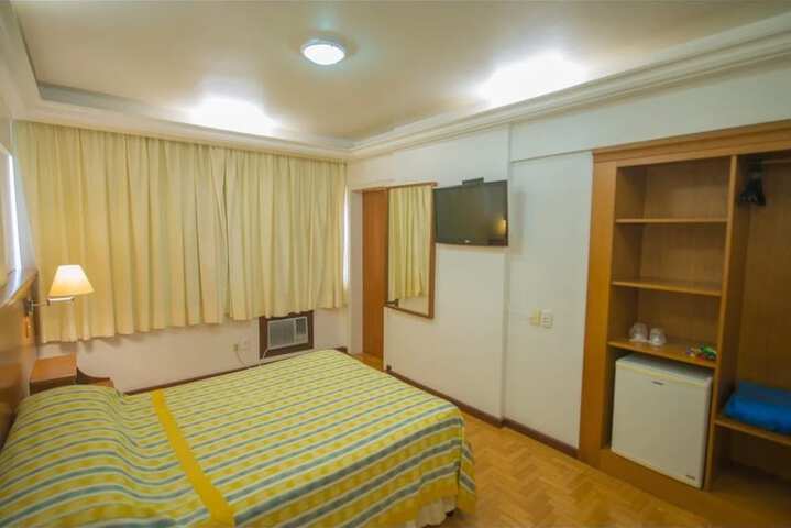 Room 3 of 17