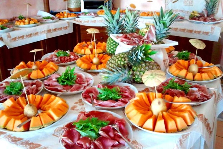 Dining 47 of 66
