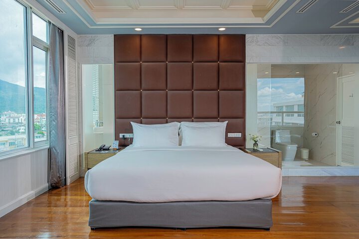 Room 20 of 130
