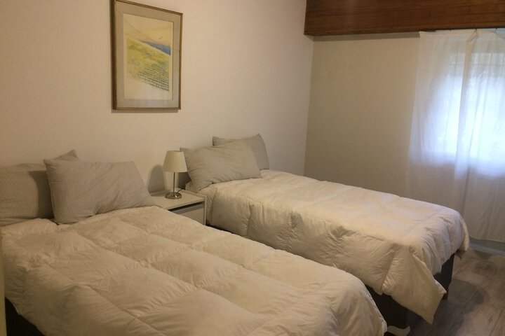 Room 4 of 33