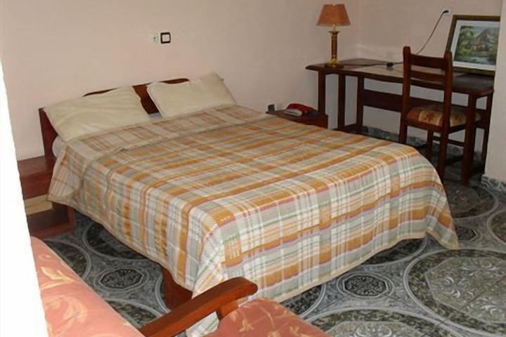 Room 7 of 30