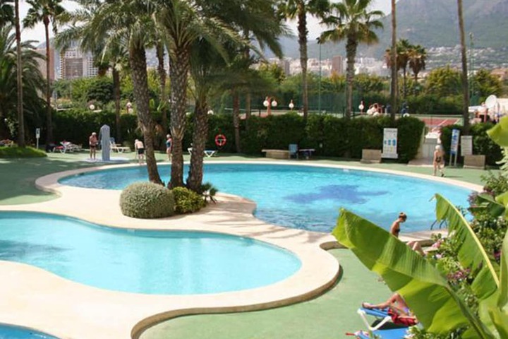 Hotel with Pool