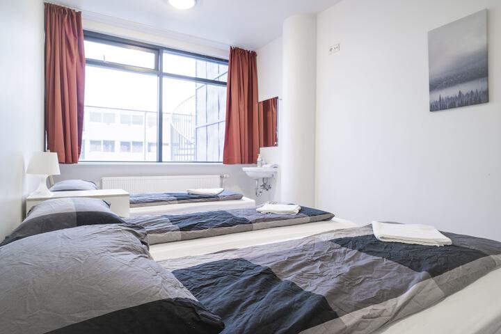 Room 14 of 23