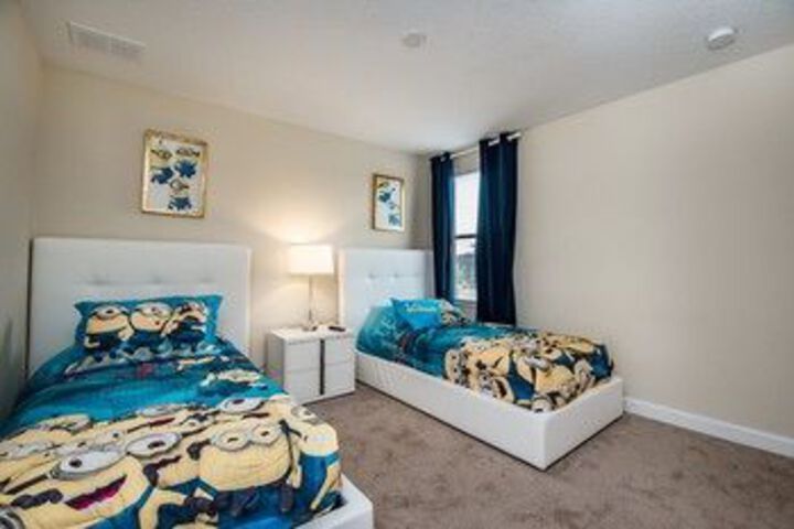 Room 8 of 23