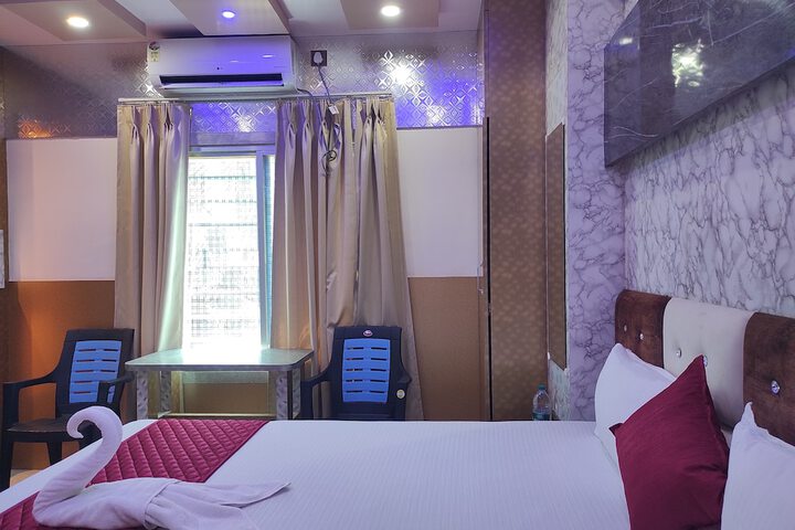 Room 6 of 50