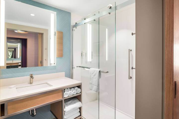 Bathroom shower