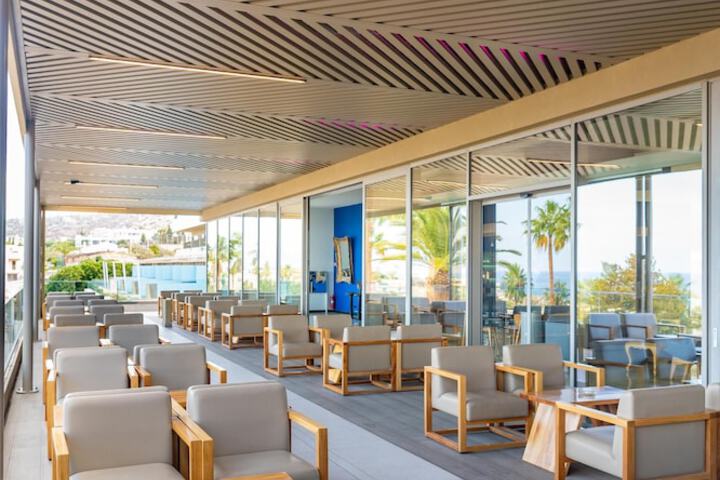 Guest Lobby
