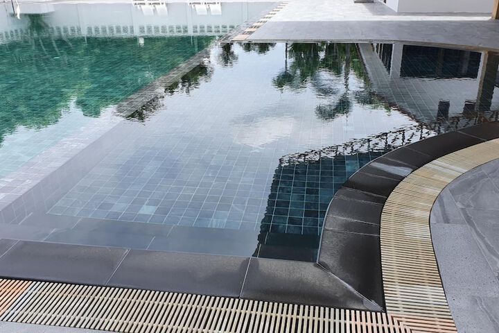 Pool 15 of 38