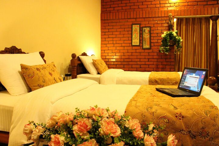 Room 6 of 72