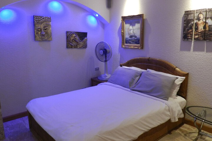 Room 15 of 259
