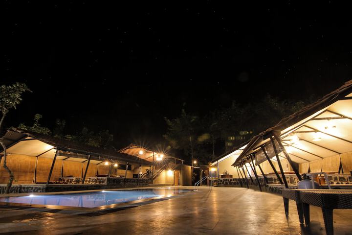Pool 37 of 66