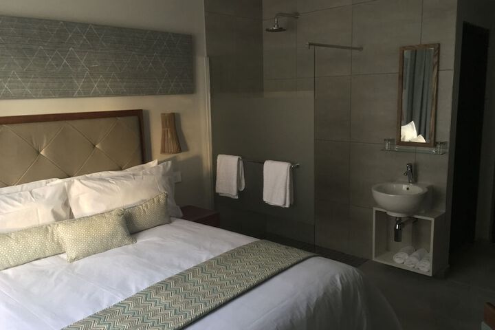 Room 4 of 47