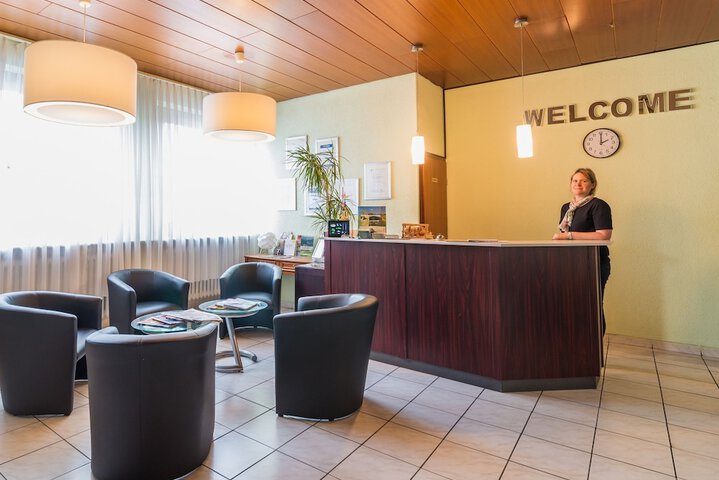 Check-in/check-out kiosk