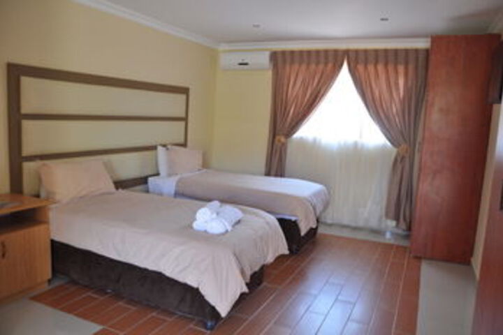 Room 16 of 31
