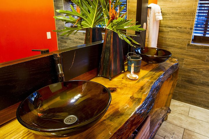 Bathroom sink