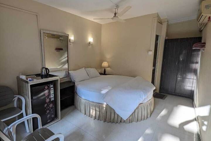 Room 20 of 46