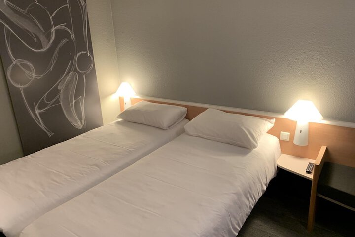 Room 31 of 63