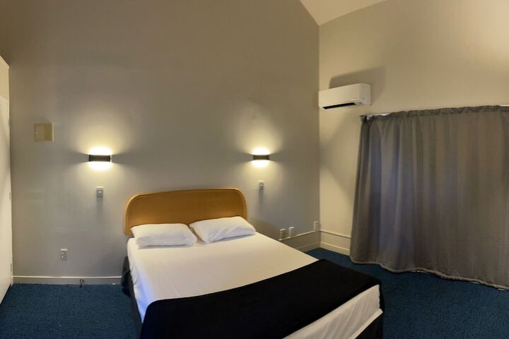Room 3 of 13