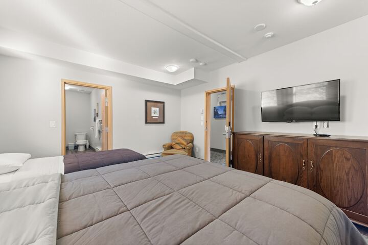 Room 17 of 46
