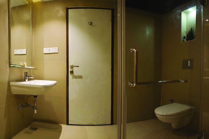 Room 20 of 30