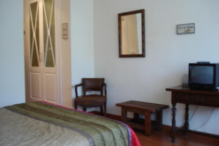 Room 8 of 30
