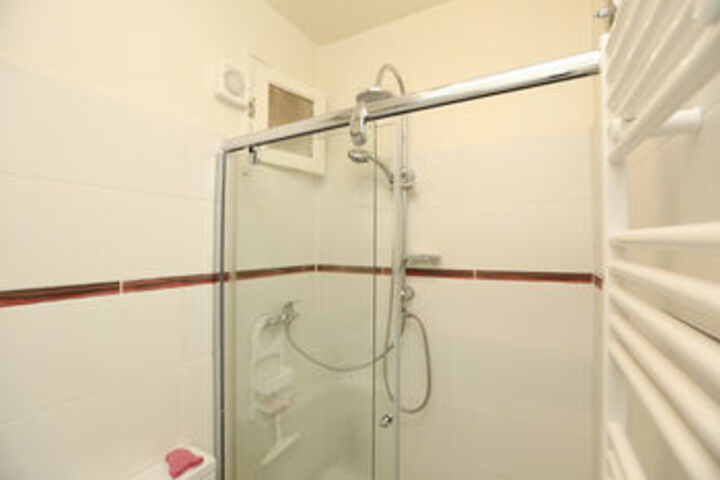 Room 8 of 50