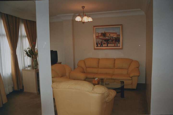 Room 11 of 26