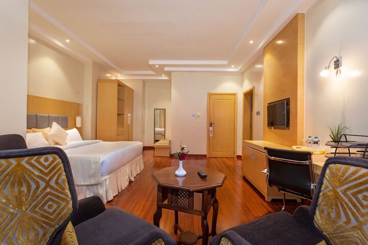 Room 15 of 51