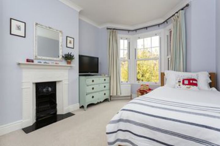 Room 8 of 22