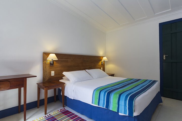 Room 25 of 104