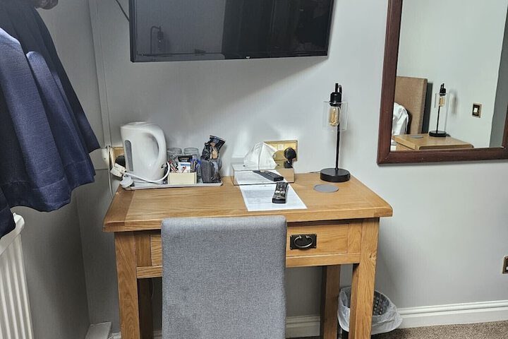 Room 14 of 43