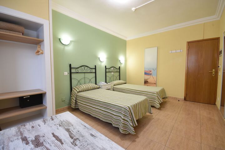 Room 30 of 61
