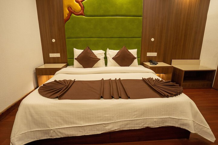 Room 10 of 68