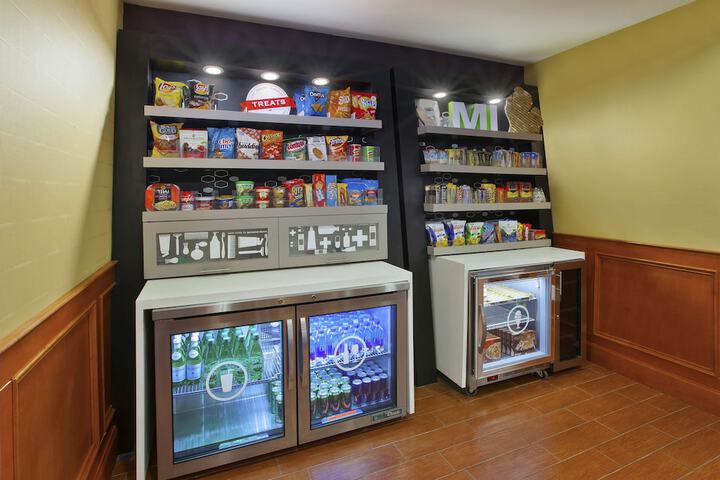 Snack bar