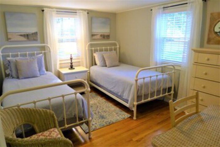 Room 33 of 52