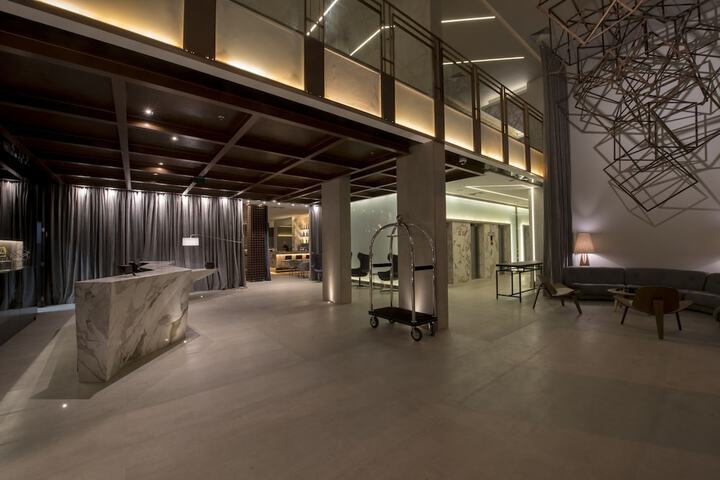 Hotel 6 of 45