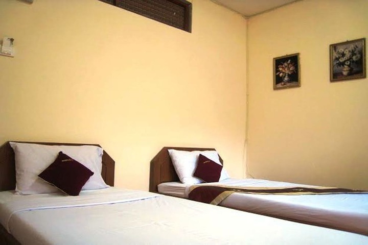 Room 2 of 13