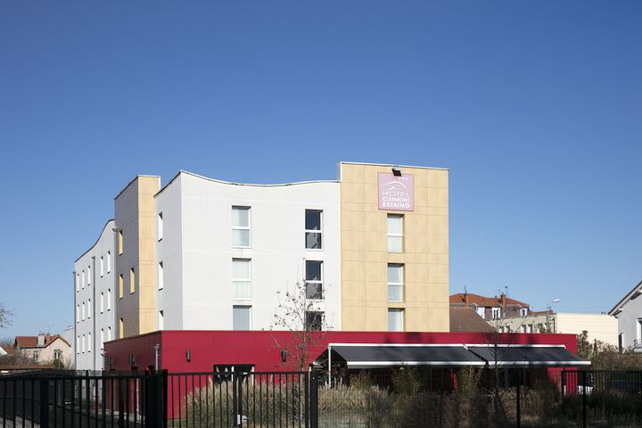 Hotel 38 of 42