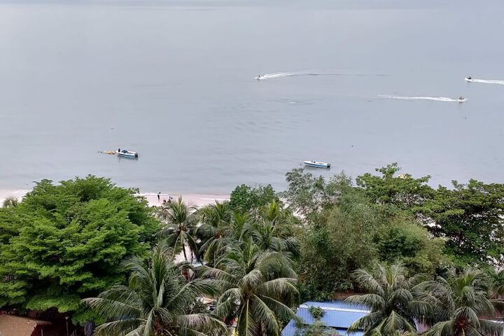 Beach 626 of 650