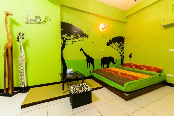 Room 2 of 14