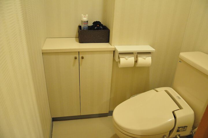 Room 10 of 51