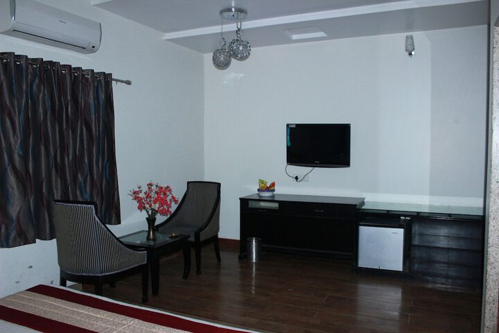 Room 37 of 131