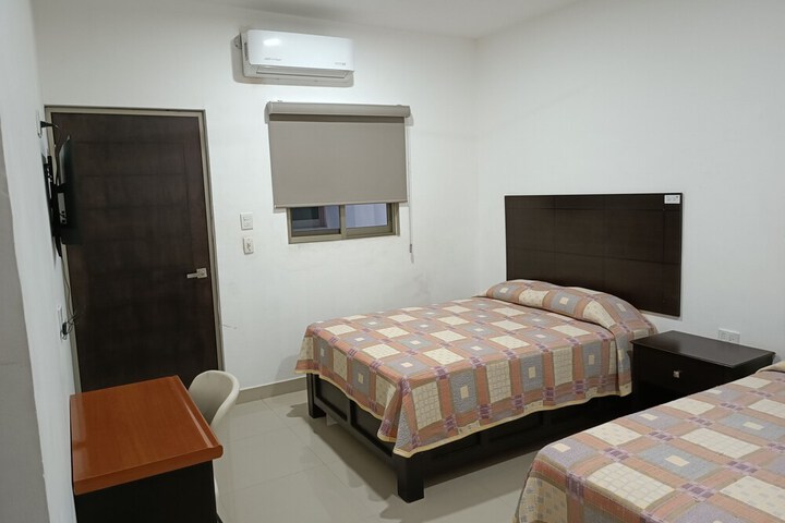 Room 21 of 27