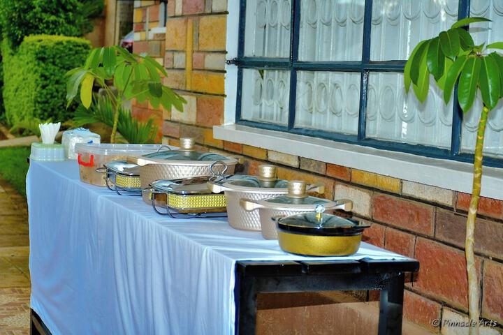 Dining 4 of 5