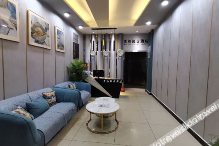 Hotel Interior 14 of 40